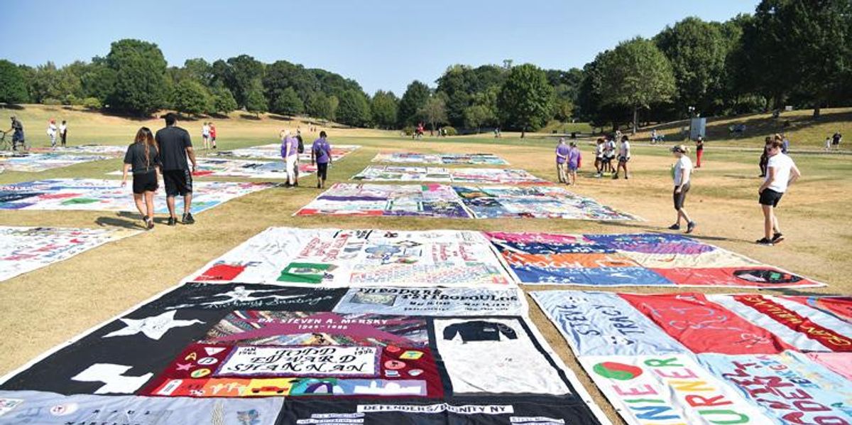 Change the Pattern: Sections of the AIDS Memorial Quilt